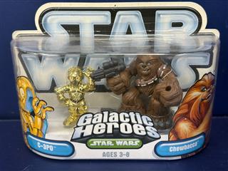DISNEY STAR WARS GALACTIC HEROES  C-3P0 & CHEWBACCA